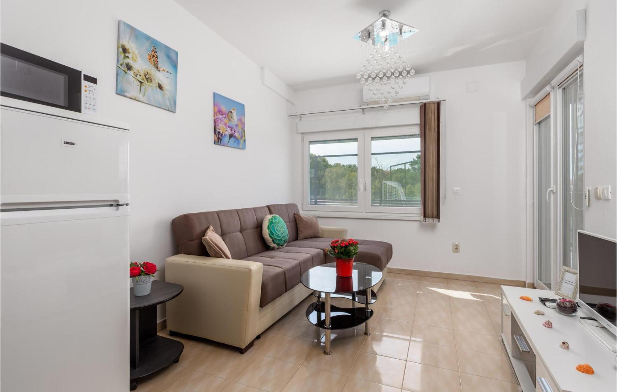 Stunning Apartment In Vrh Vrh  Eksteriør bilde