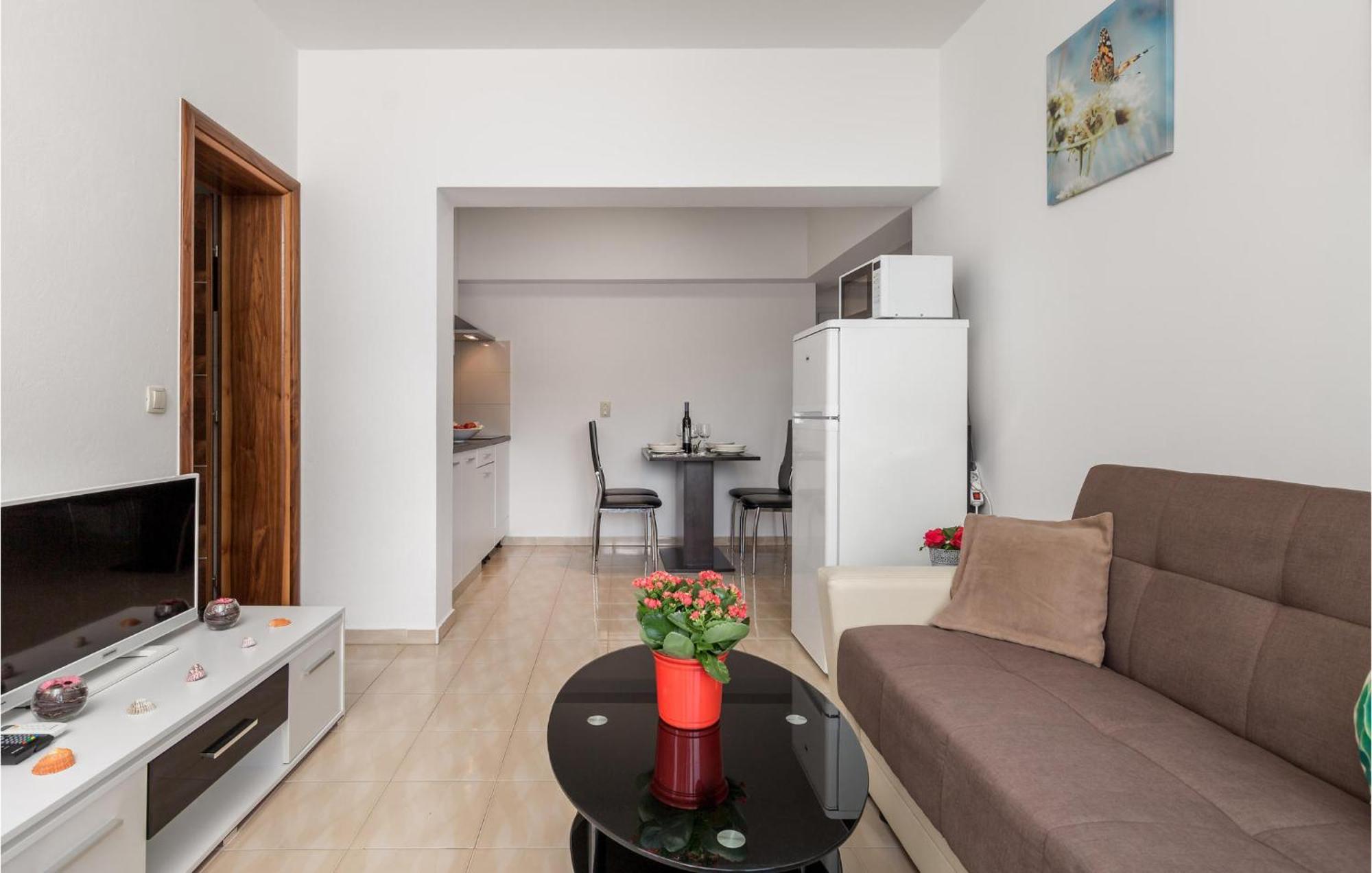 Stunning Apartment In Vrh Vrh  Eksteriør bilde